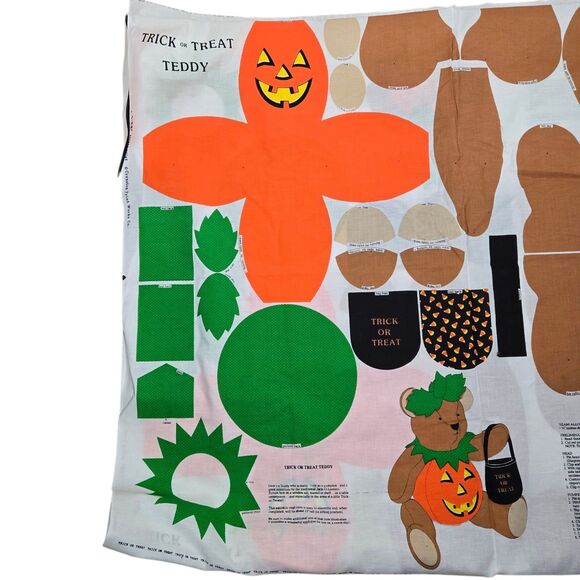 Cranston Print Works TRICK OR TREAT TEDDY Bear Craft Fabric Panel 15" Halloween - Picture 3 of 4